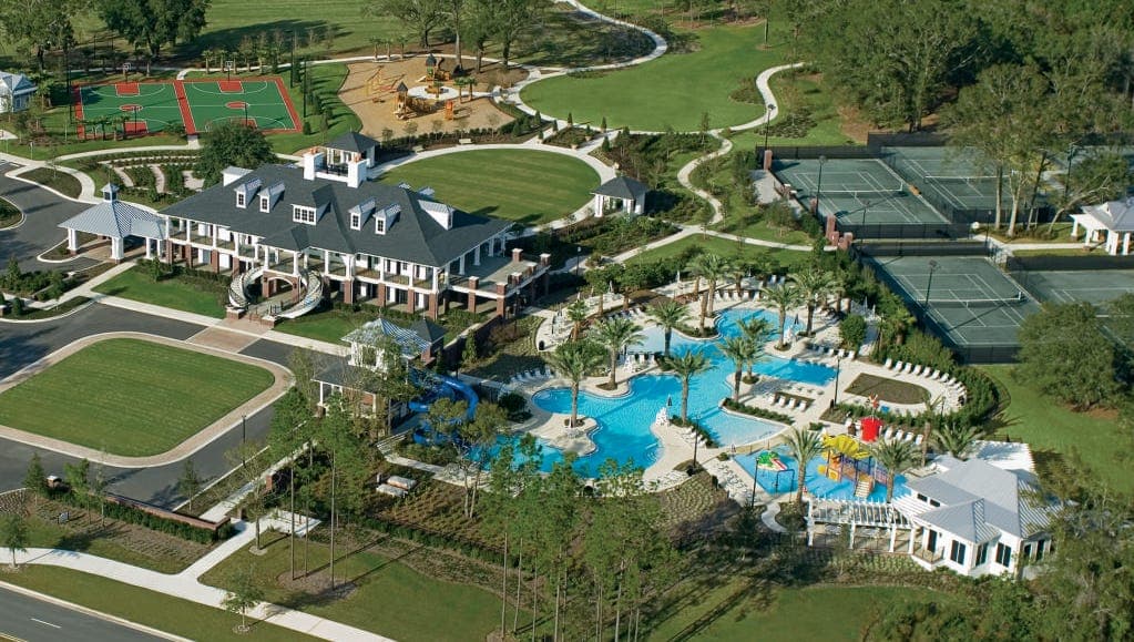 Greyhawk Amenity Center at Oakleaf Plantation pickleball courts