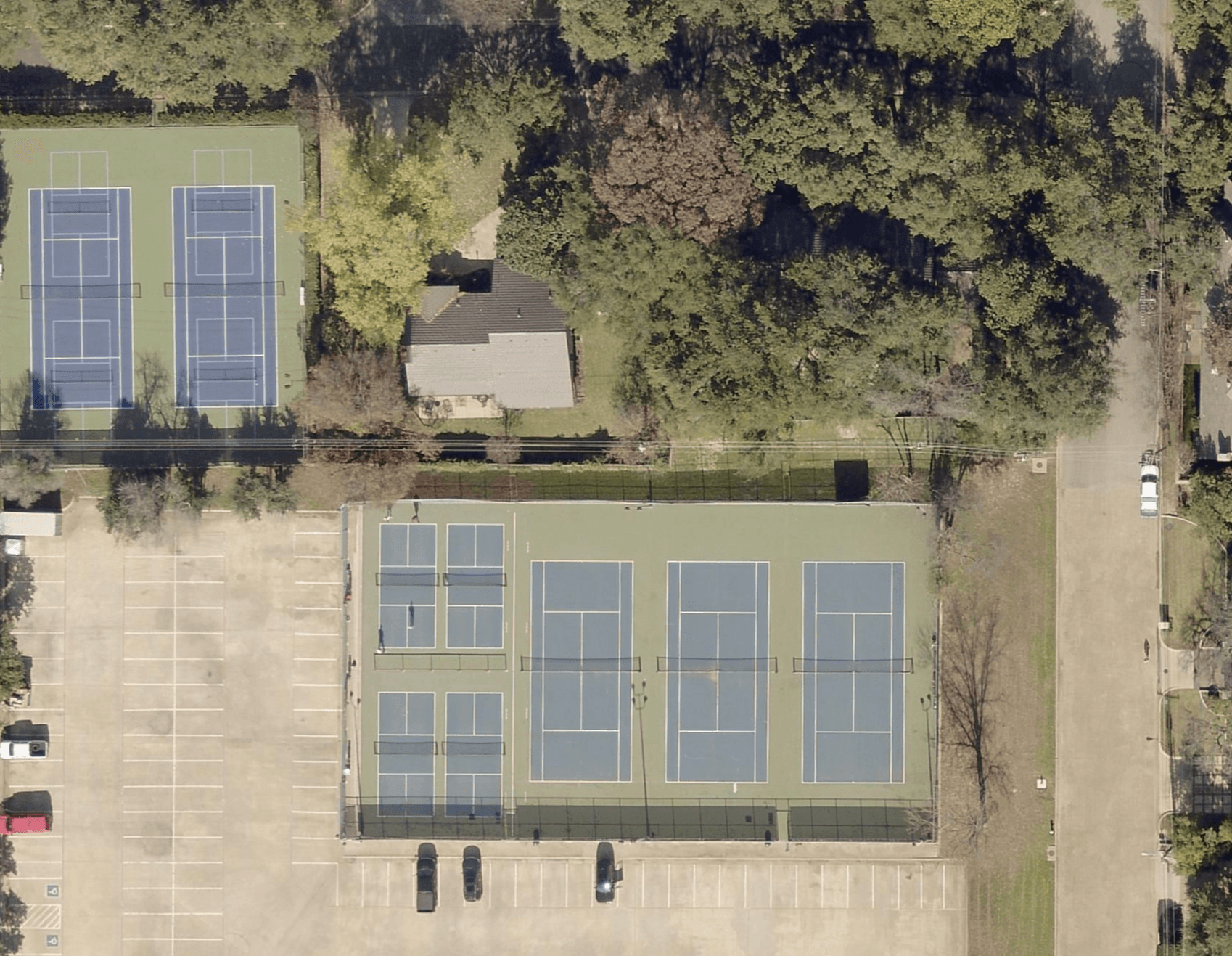 Churchill Park pickleball courts