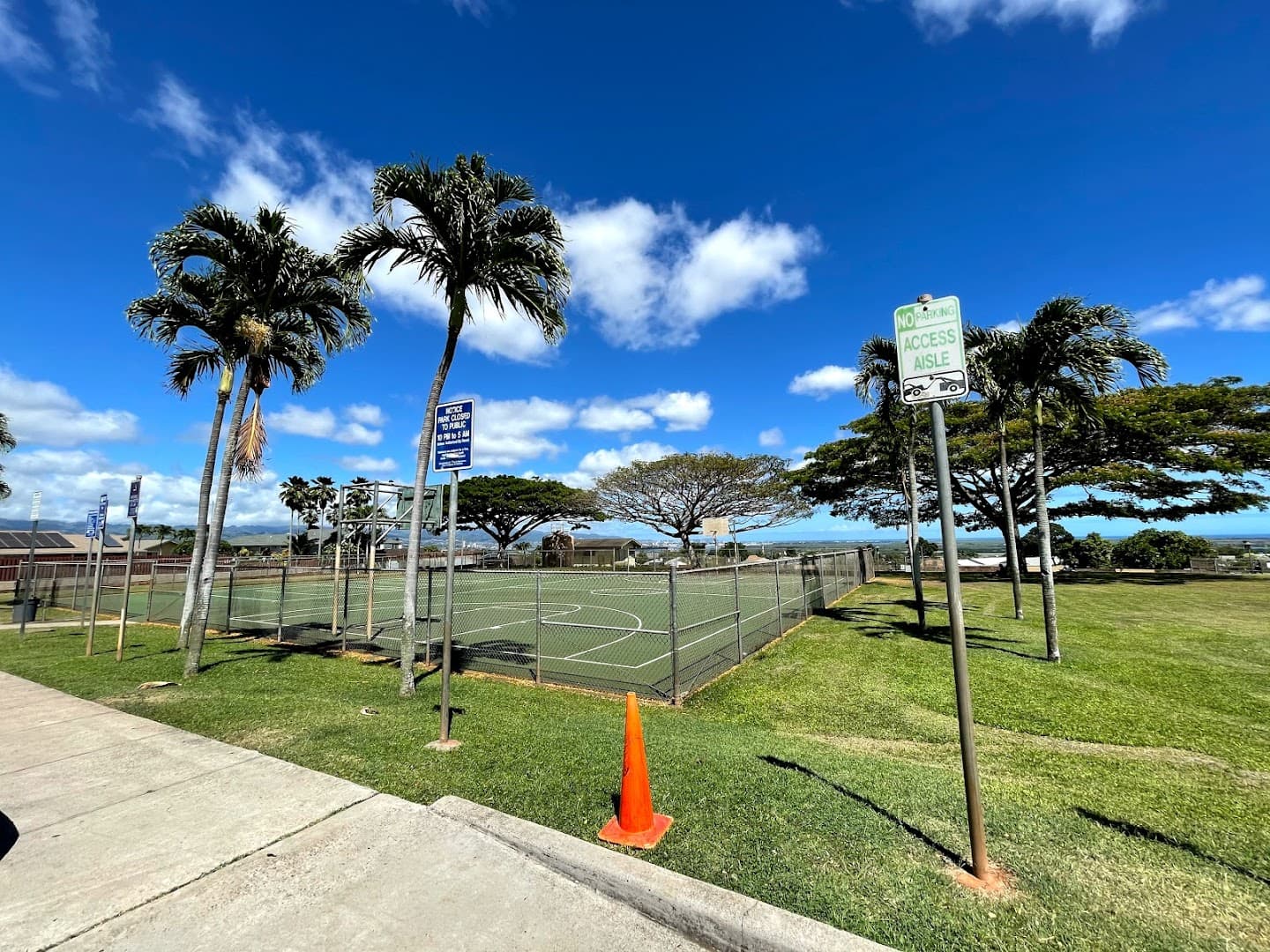 Kunia Neighborhood Park pickleball courts