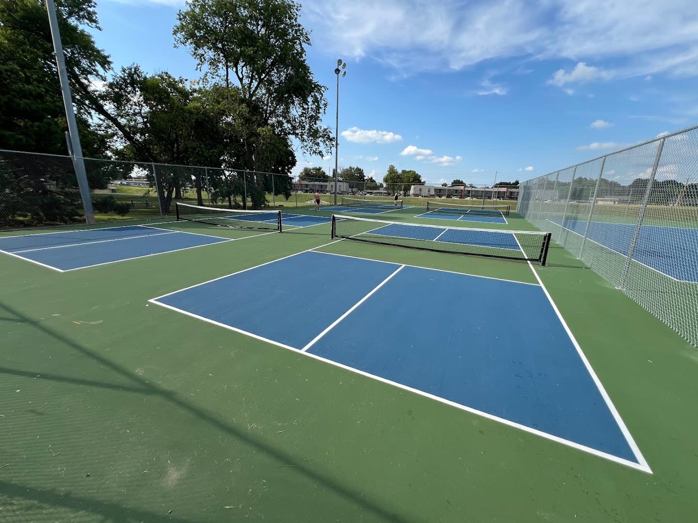 Hicks Park Recreation Center pickleball courts