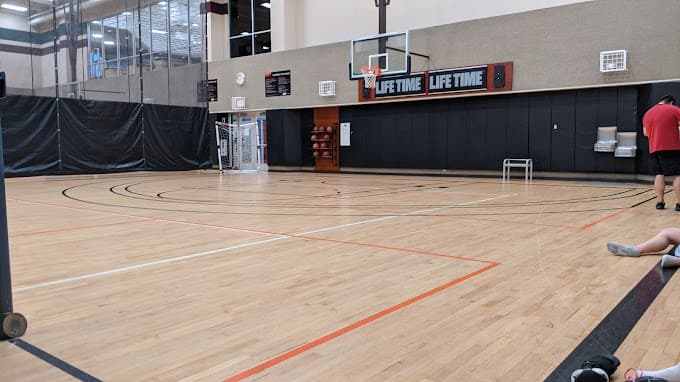 Life Time - Chanhassen pickleball courts