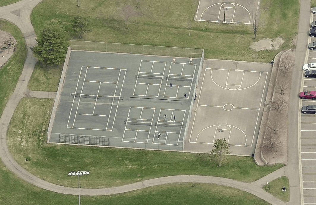 Tanners Lake Park pickleball courts