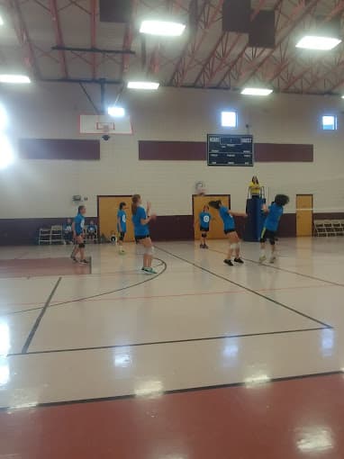 Los Vecinos Community Center pickleball courts