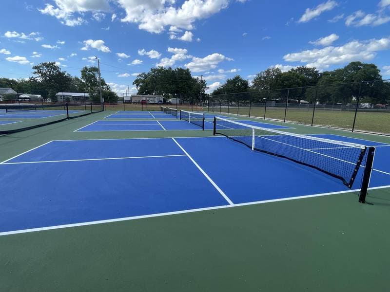 Veterans Park pickleball courts