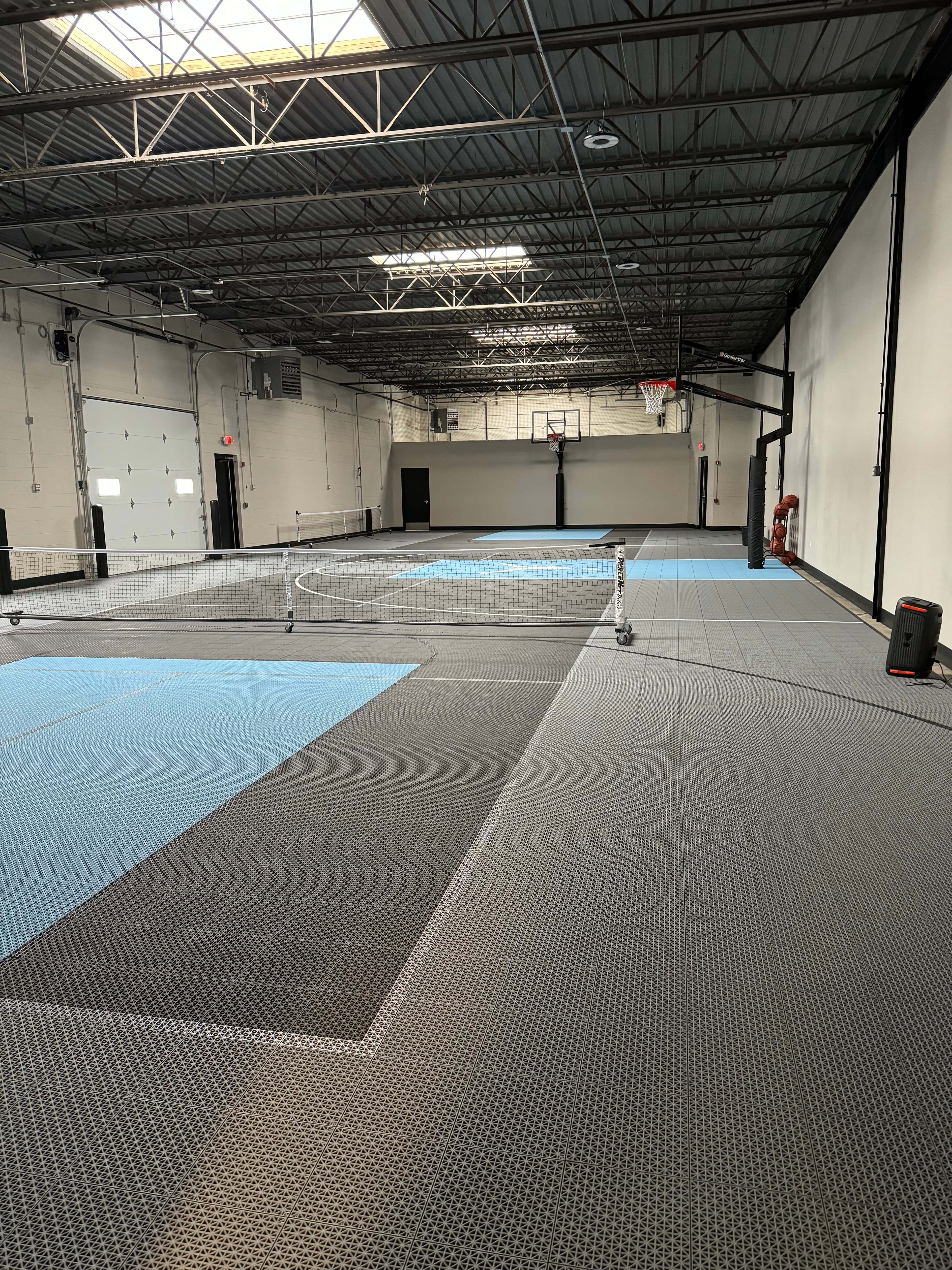 FIELDHOUSE By The Fox pickleball courts