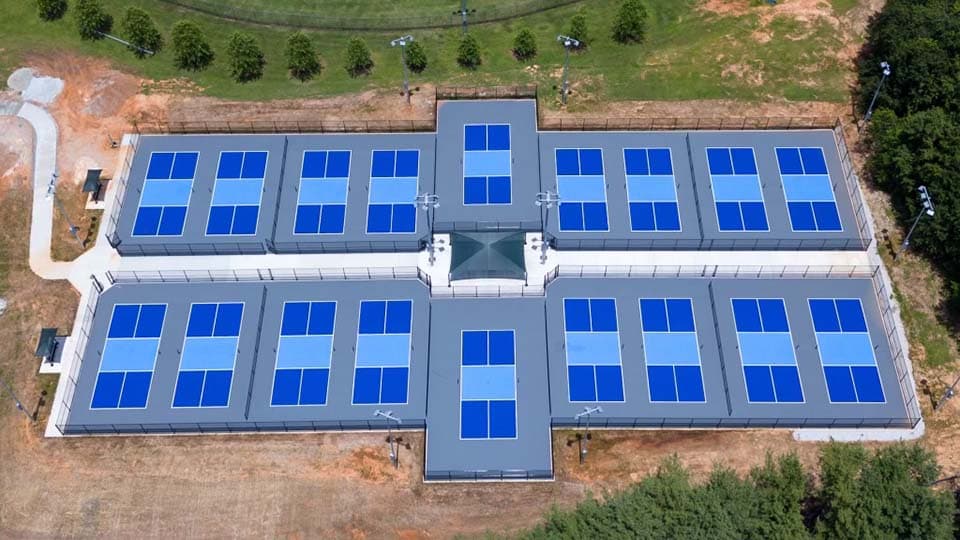 East Riverside Park pickleball courts