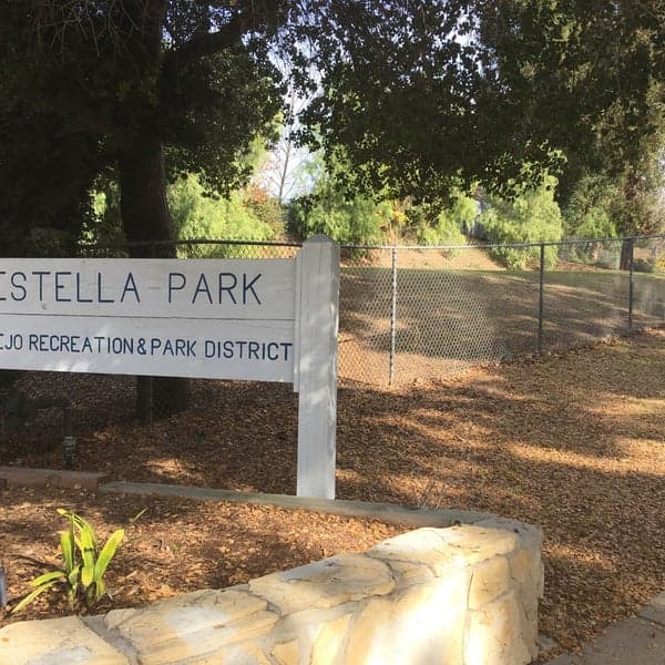 Estella Park pickleball courts