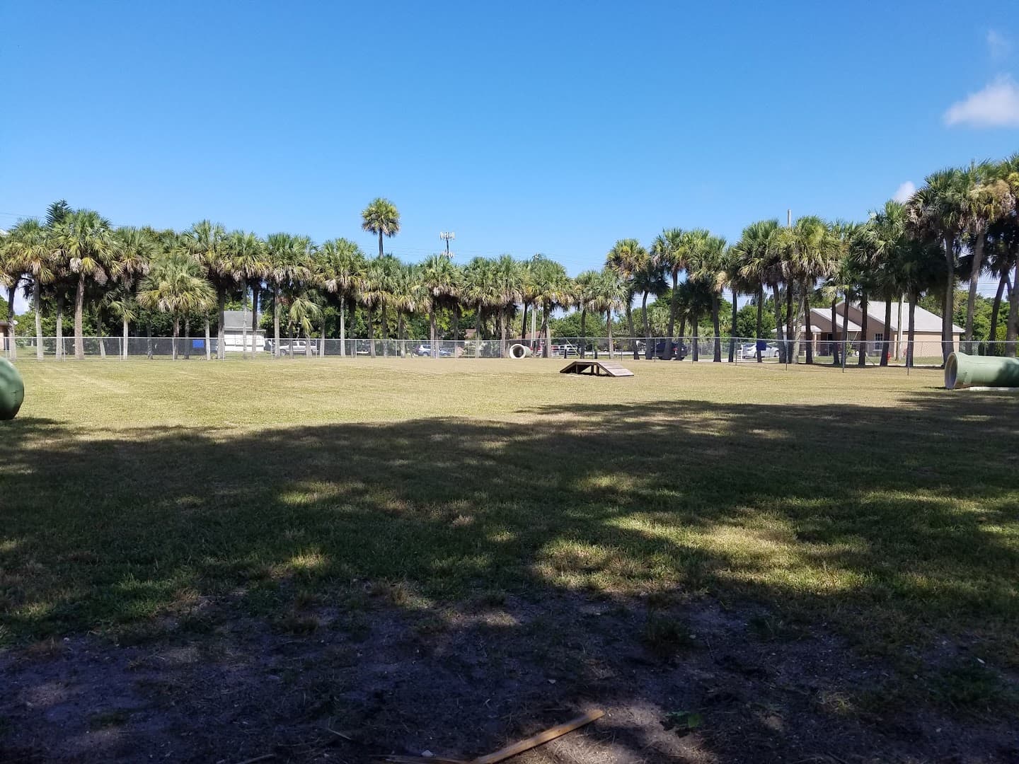 Maravilla Park pickleball courts