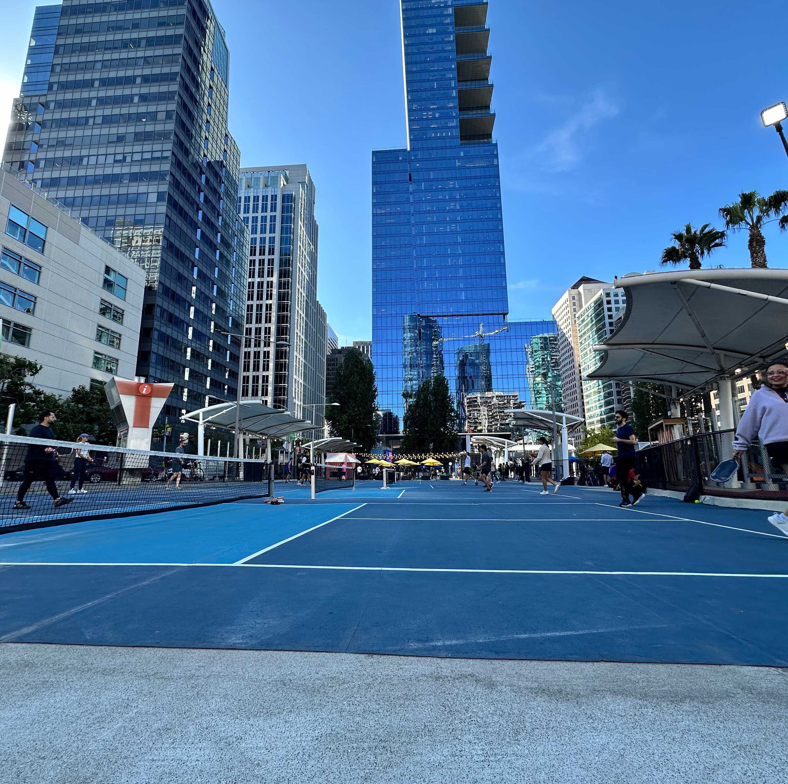 The Crossing at East Cut pickleball courts