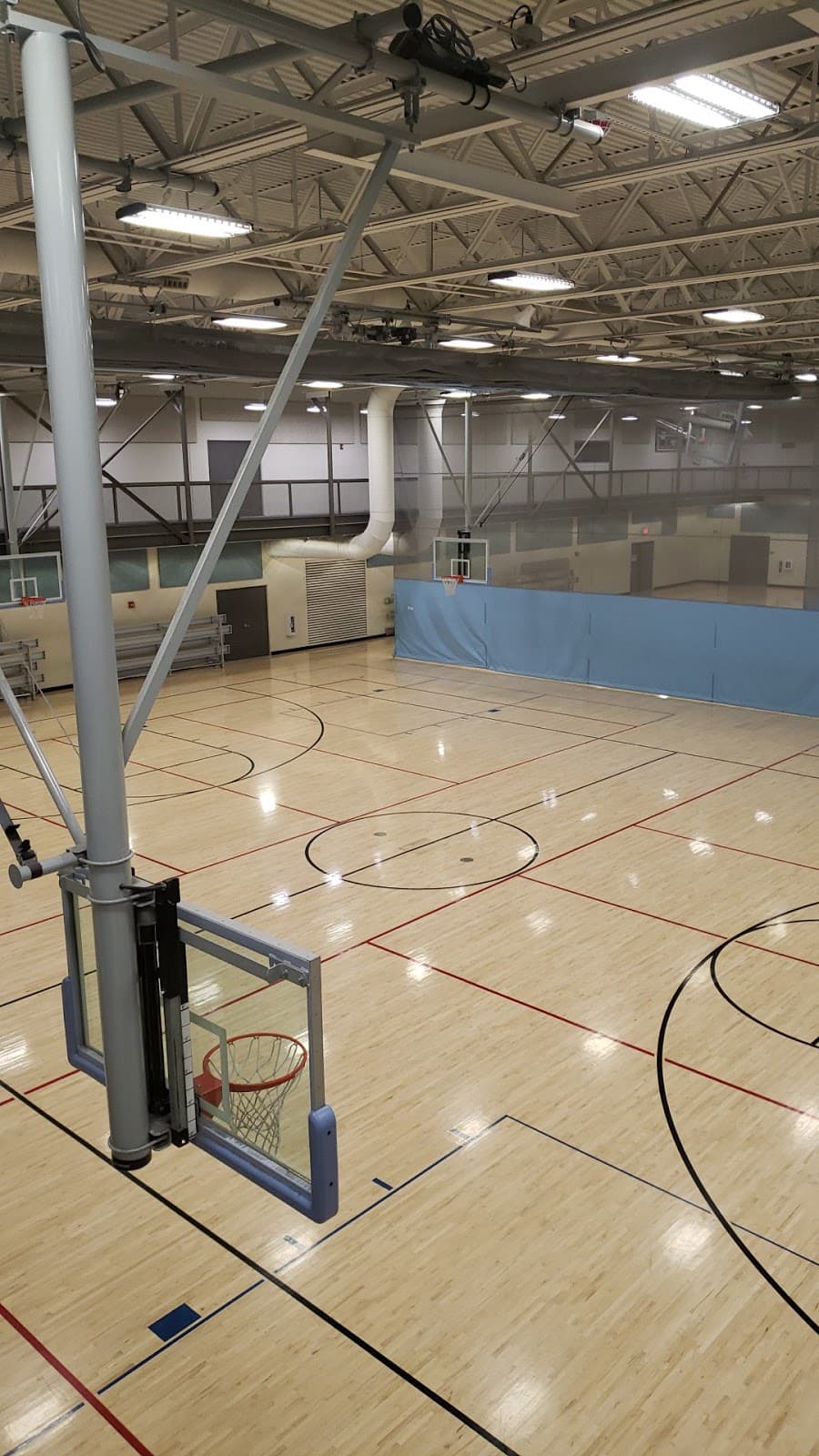 Leonhard Recreation Center pickleball courts