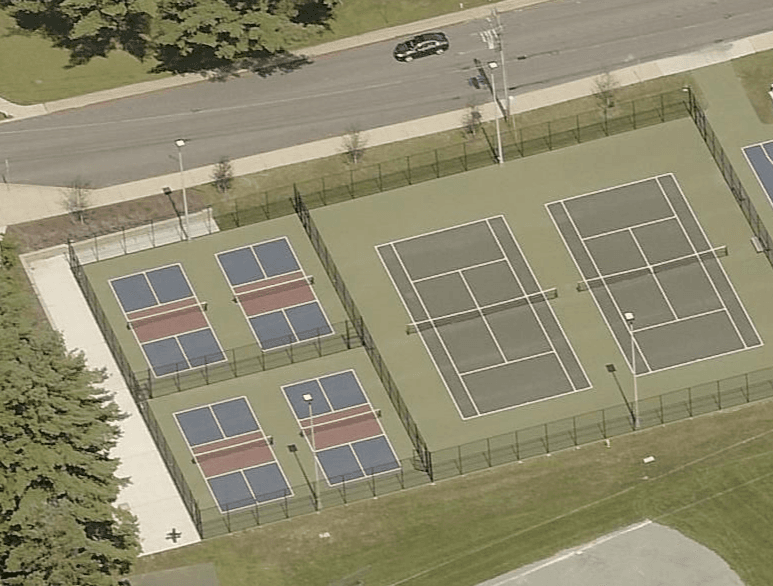 Crandall Park pickleball courts