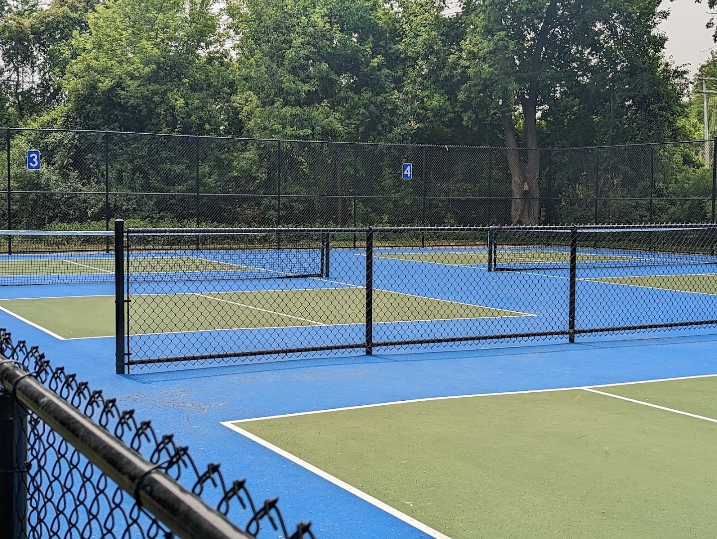 Paul Neal Park pickleball courts