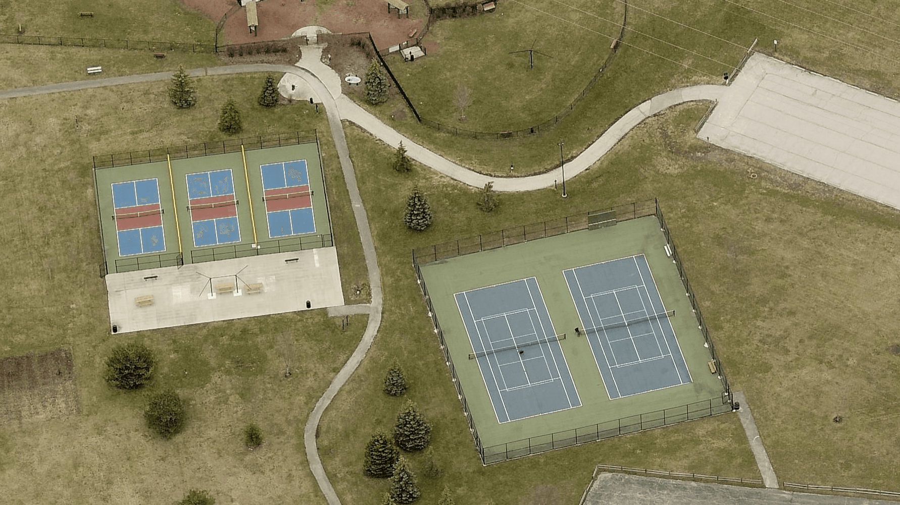 Commissioners Park pickleball courts