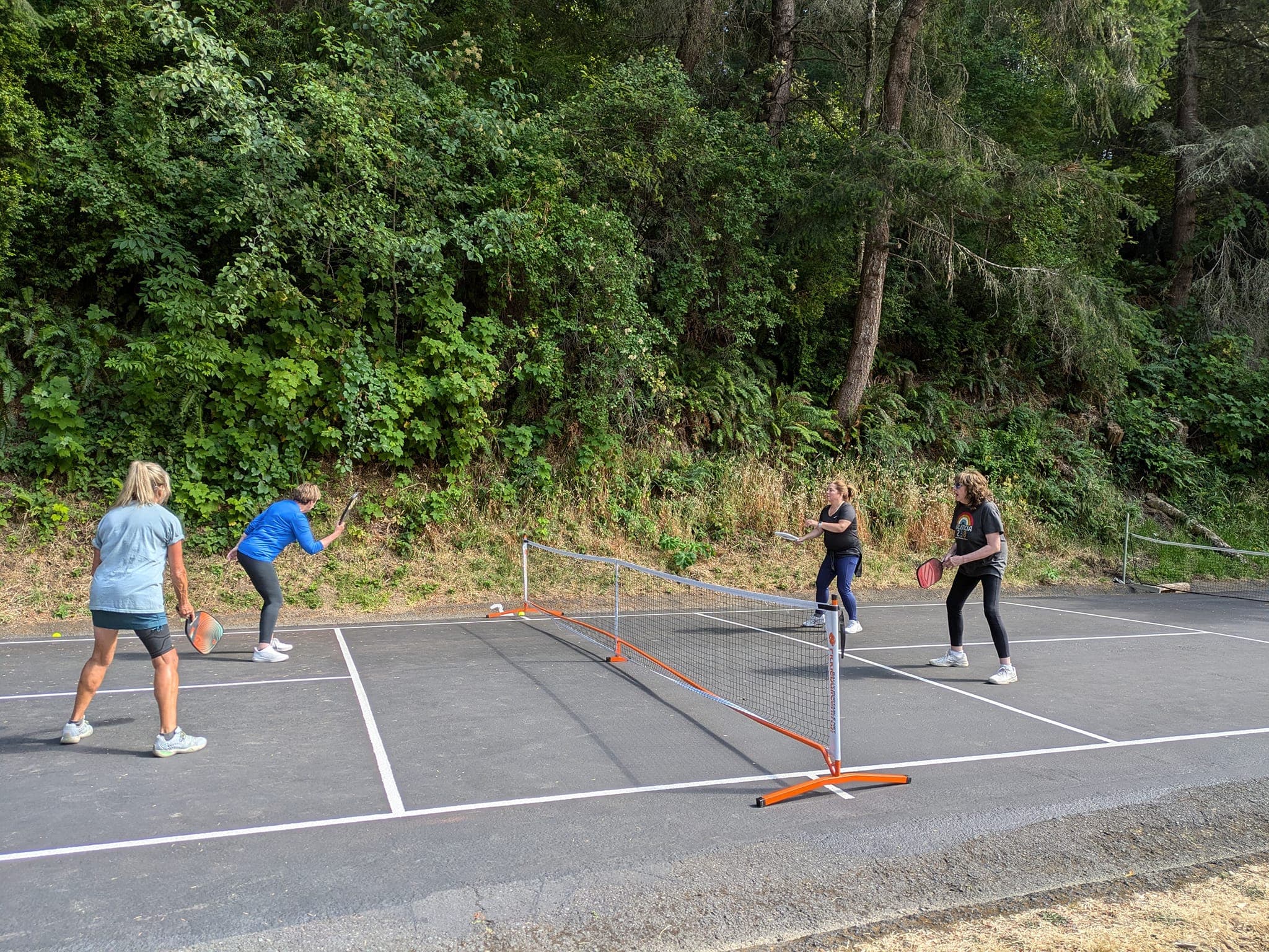 Shelter Cove pickleball courts