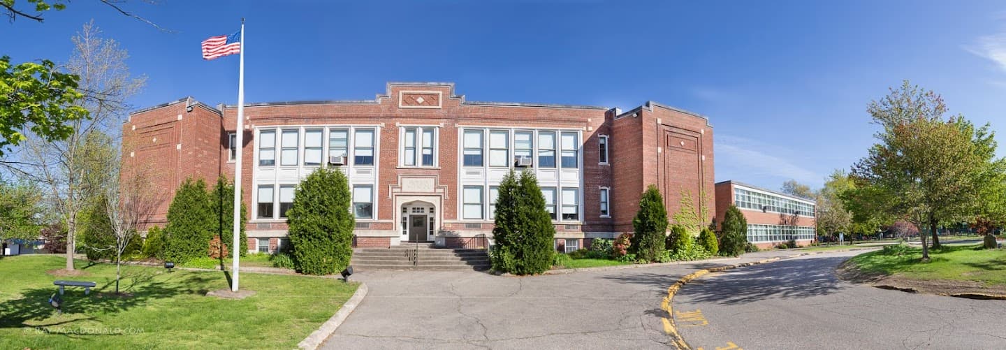 Hollis School Braintree pickleball courts