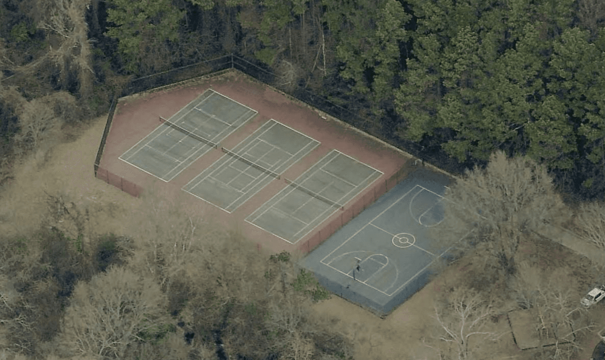 Shady Valley Park pickleball courts