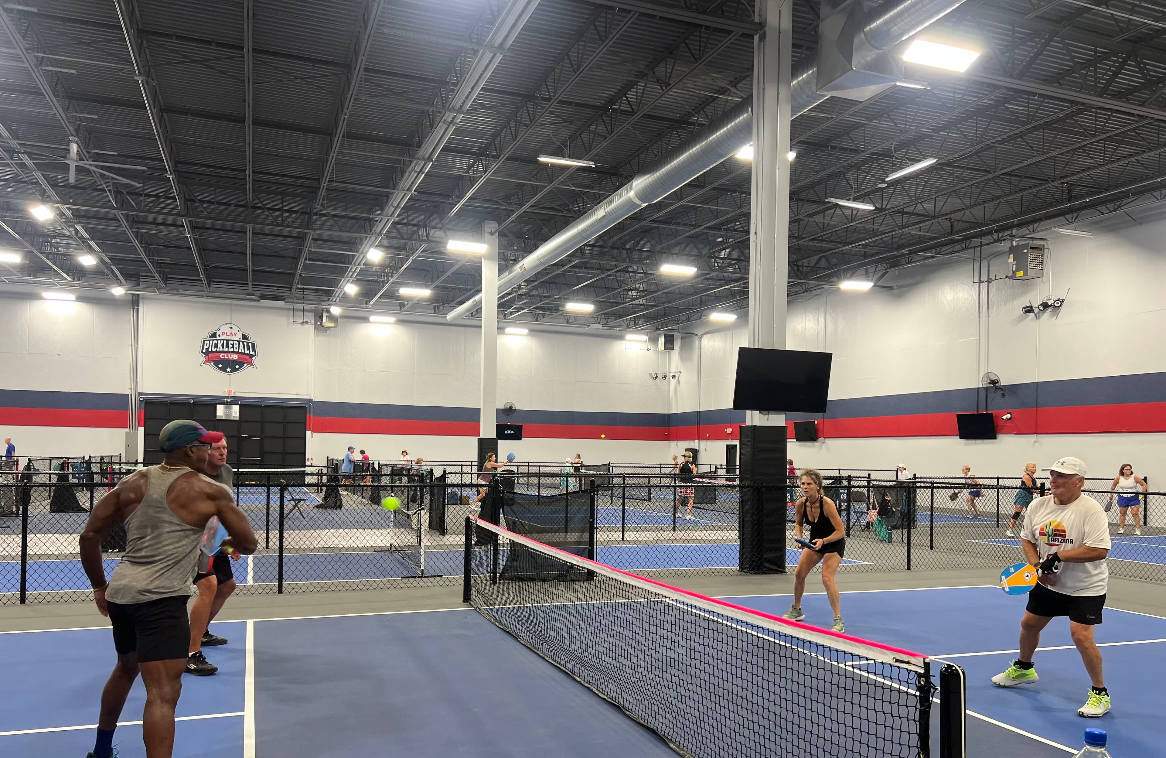 Play Pickleball Club pickleball courts