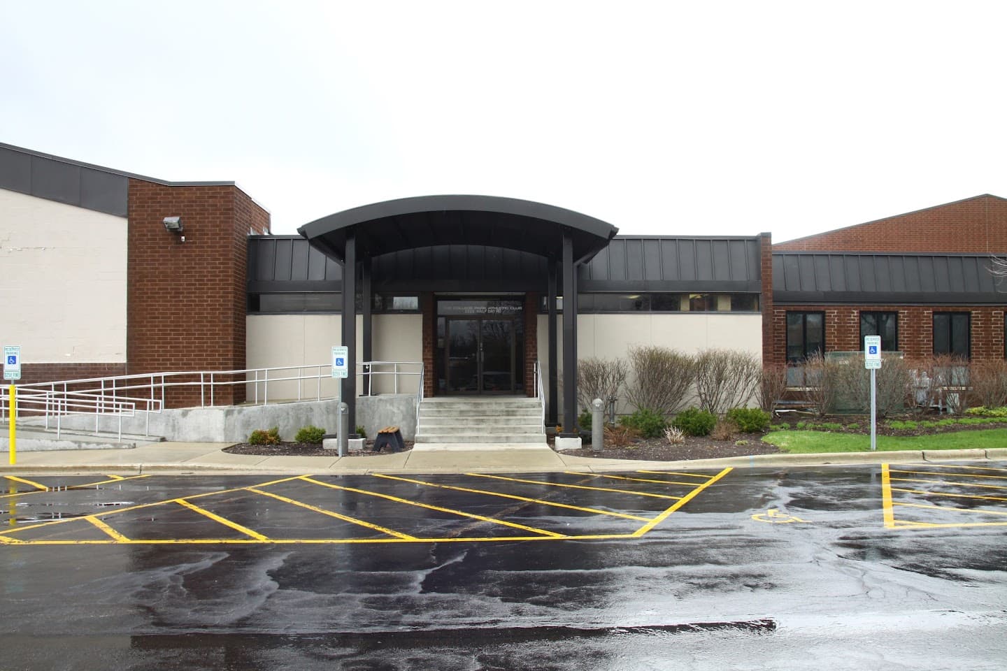 College Park Athletic Club East pickleball courts