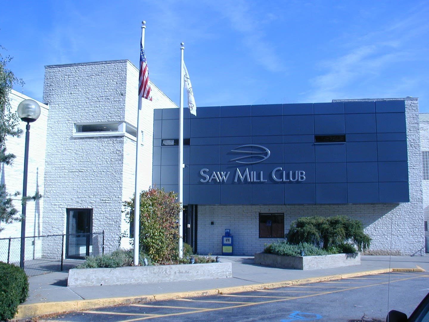 Saw Mill Tennis Club pickleball courts