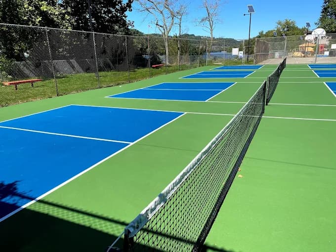 Verona Riverbank Park pickleball courts