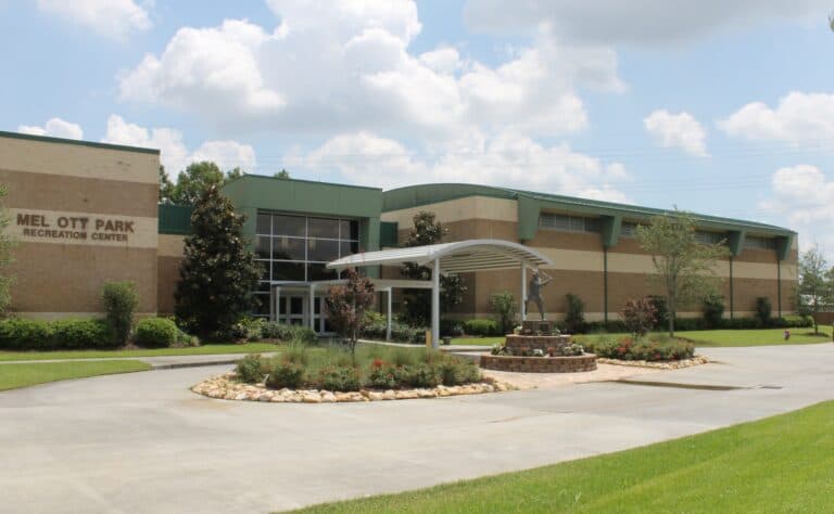 Mel Ott Multipurpose Center pickleball courts