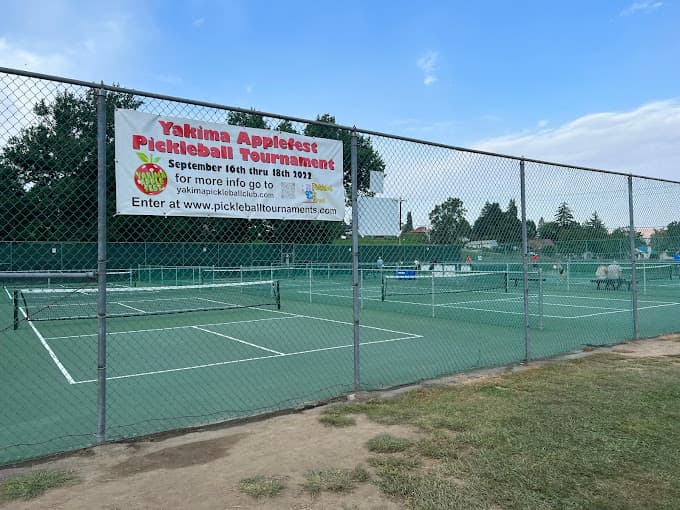 Franklin Park pickleball courts