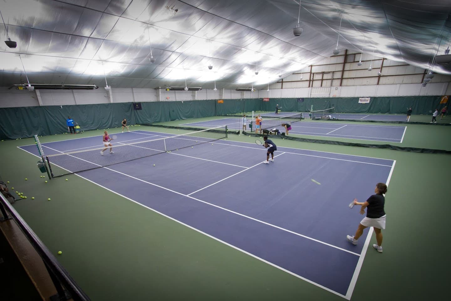Frog Hollow Racquet Club pickleball courts