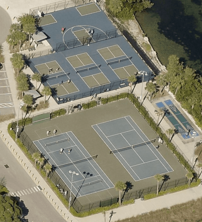 Bayfront Park Recreation Center pickleball courts