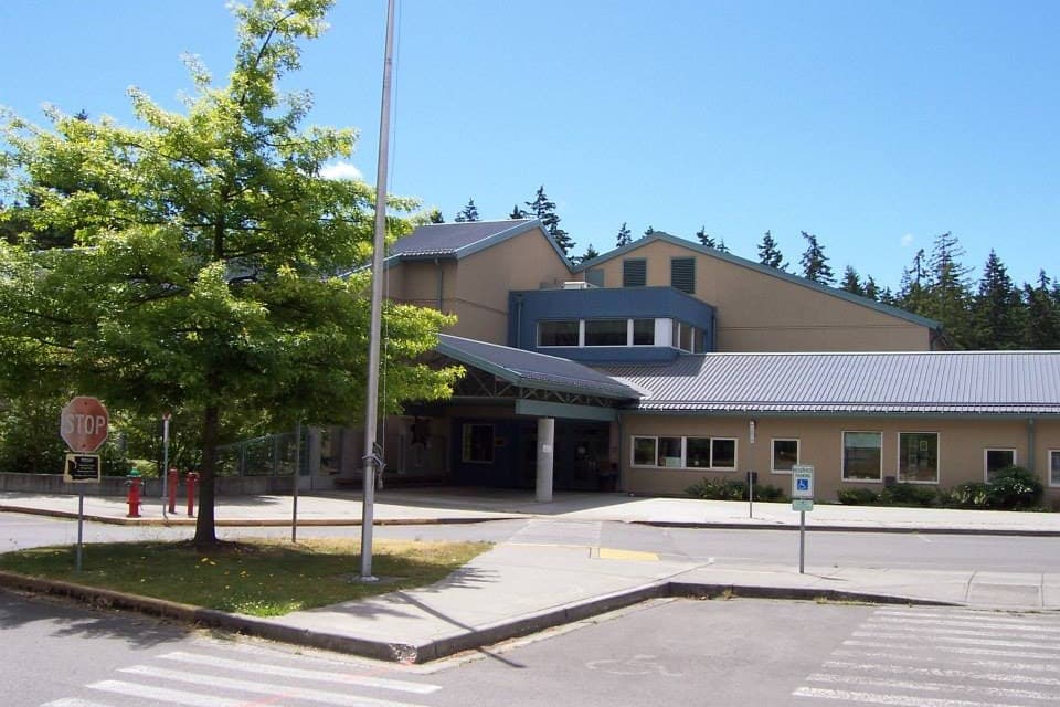 Chautauqua Elementary School (CES) pickleball courts