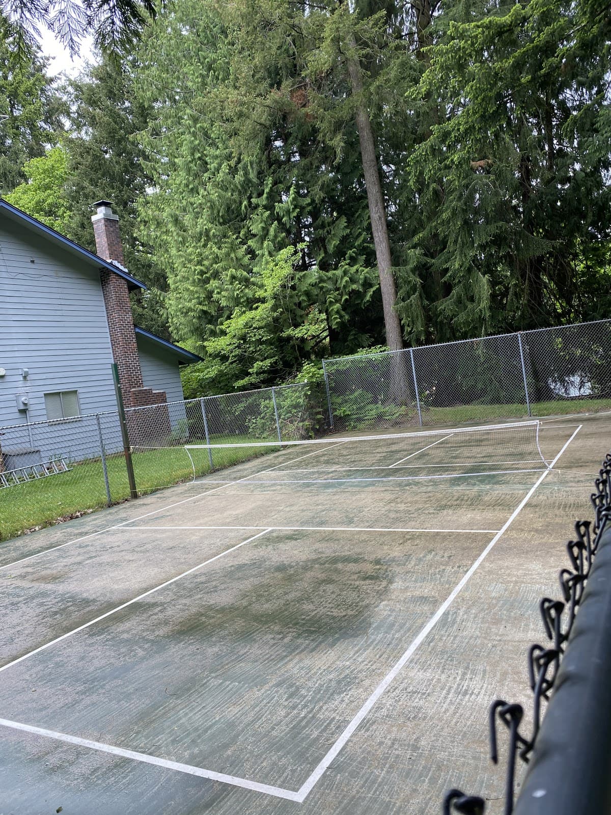 Royal Oaks Park pickleball courts