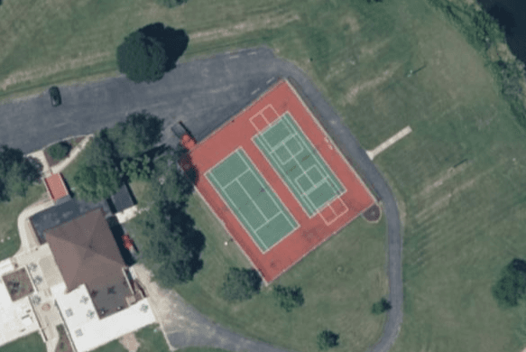 Dutch Hollow Club House pickleball courts