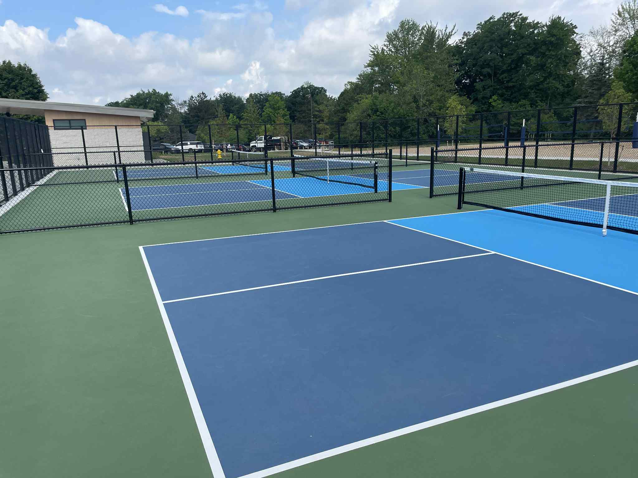 Manhattan Park - East Grand Rapids pickleball courts