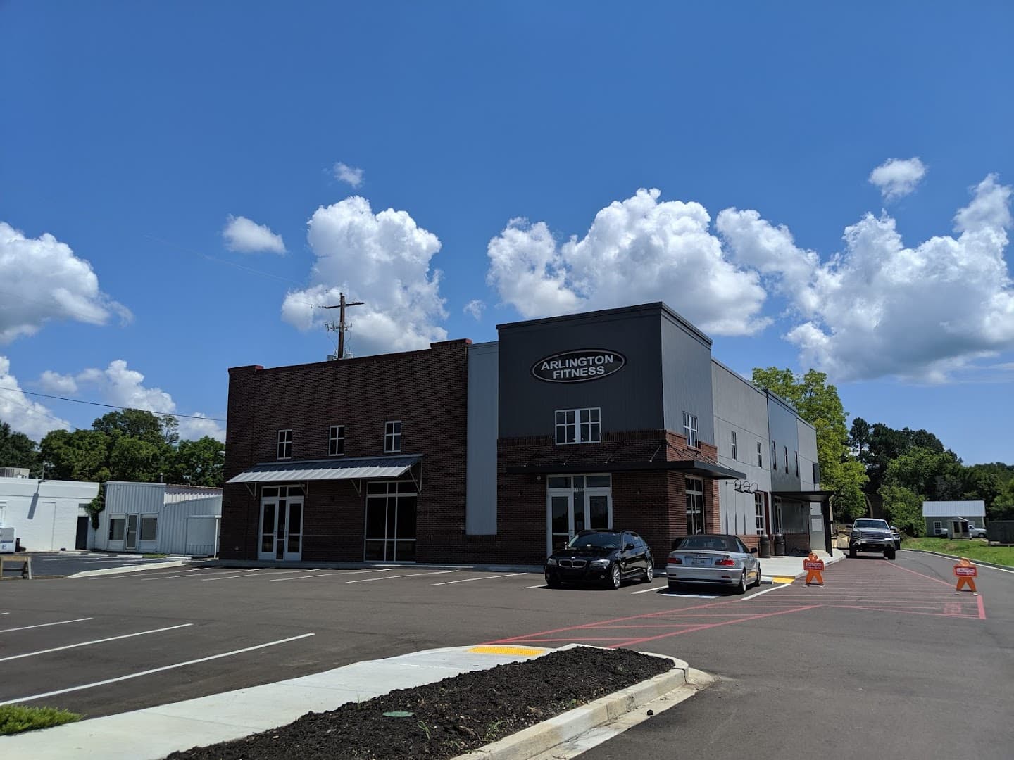 Arlington Fitness pickleball courts