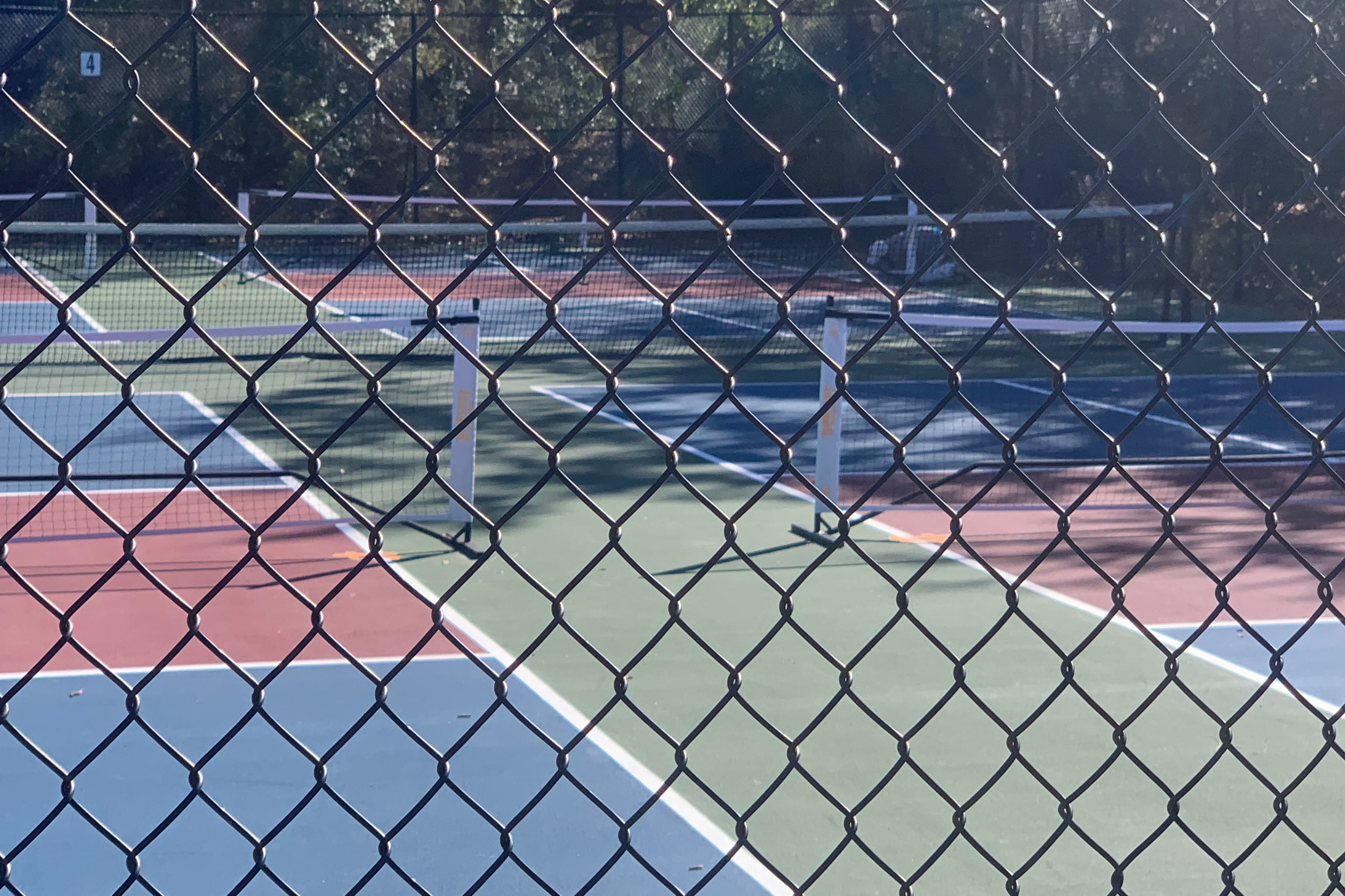 Victoria Commons pickleball courts