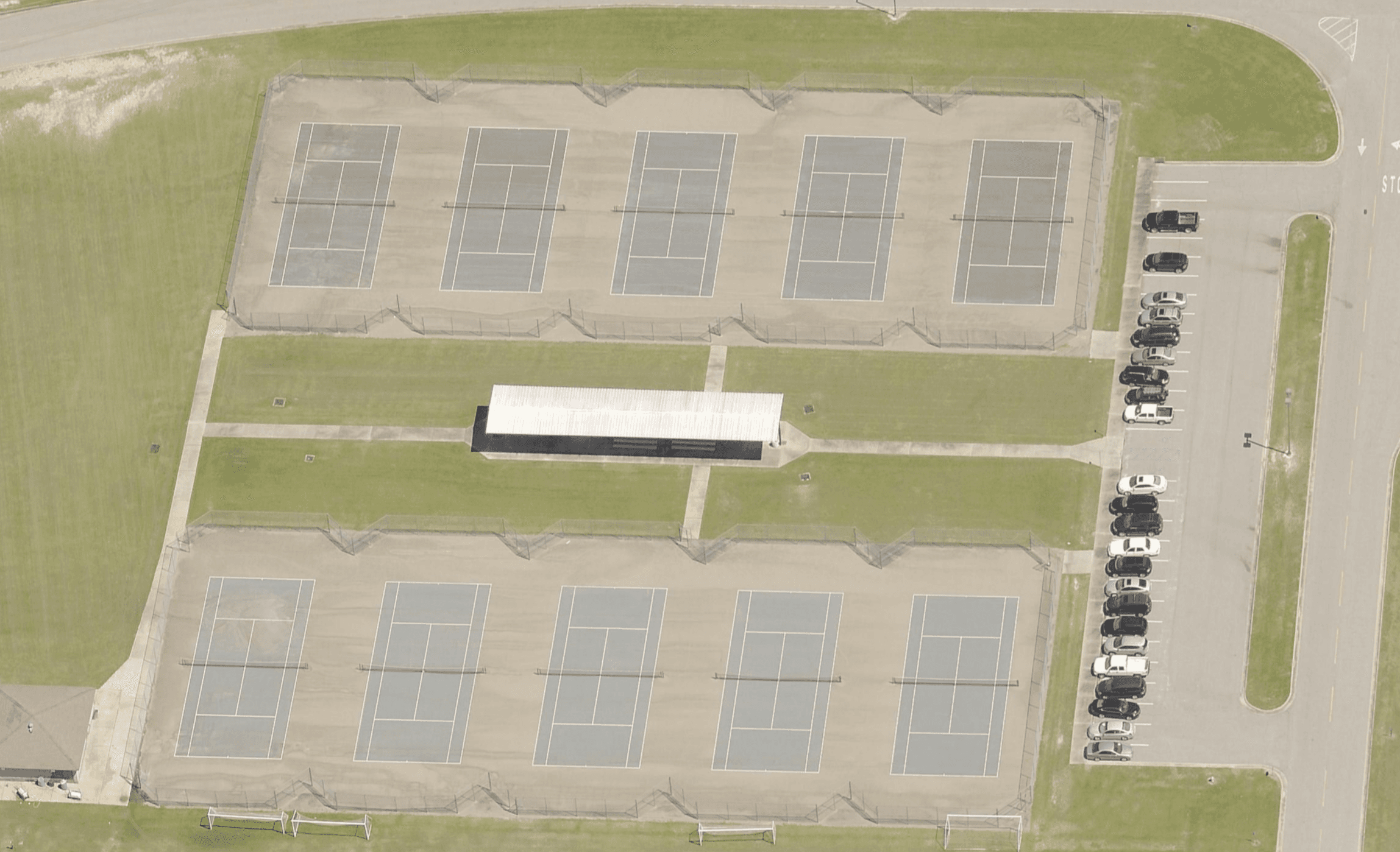 Thomas County Middle School pickleball courts