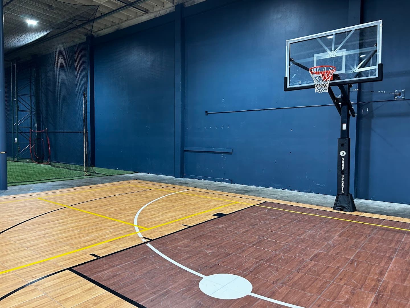 Apex Athletics pickleball courts