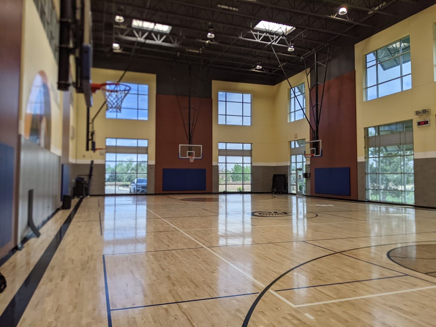 Centennial 24 Hr Fitness pickleball courts