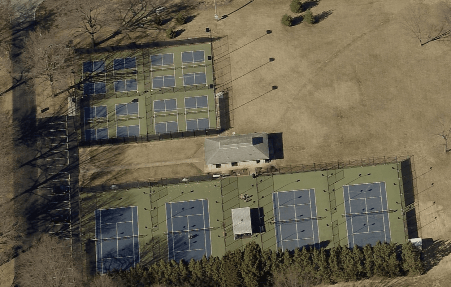 Twin Oaks Country Club pickleball courts