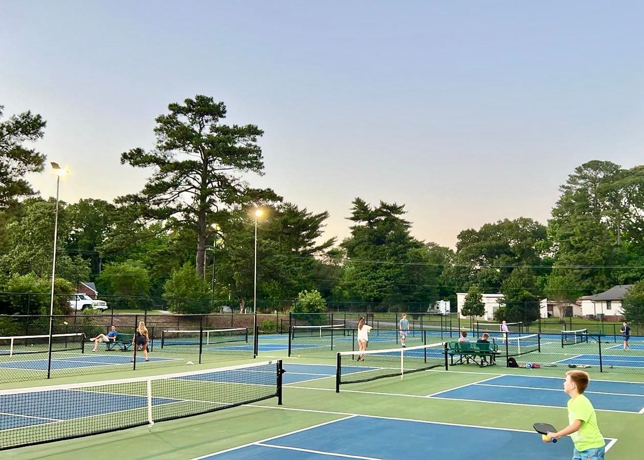 Warwick Yacht and Country Club pickleball courts
