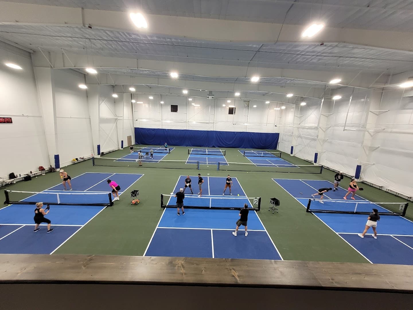 Peak Racquet Club pickleball courts