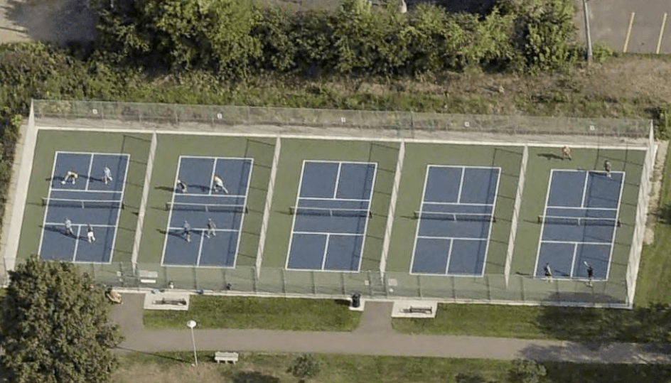 Central Park pickleball courts