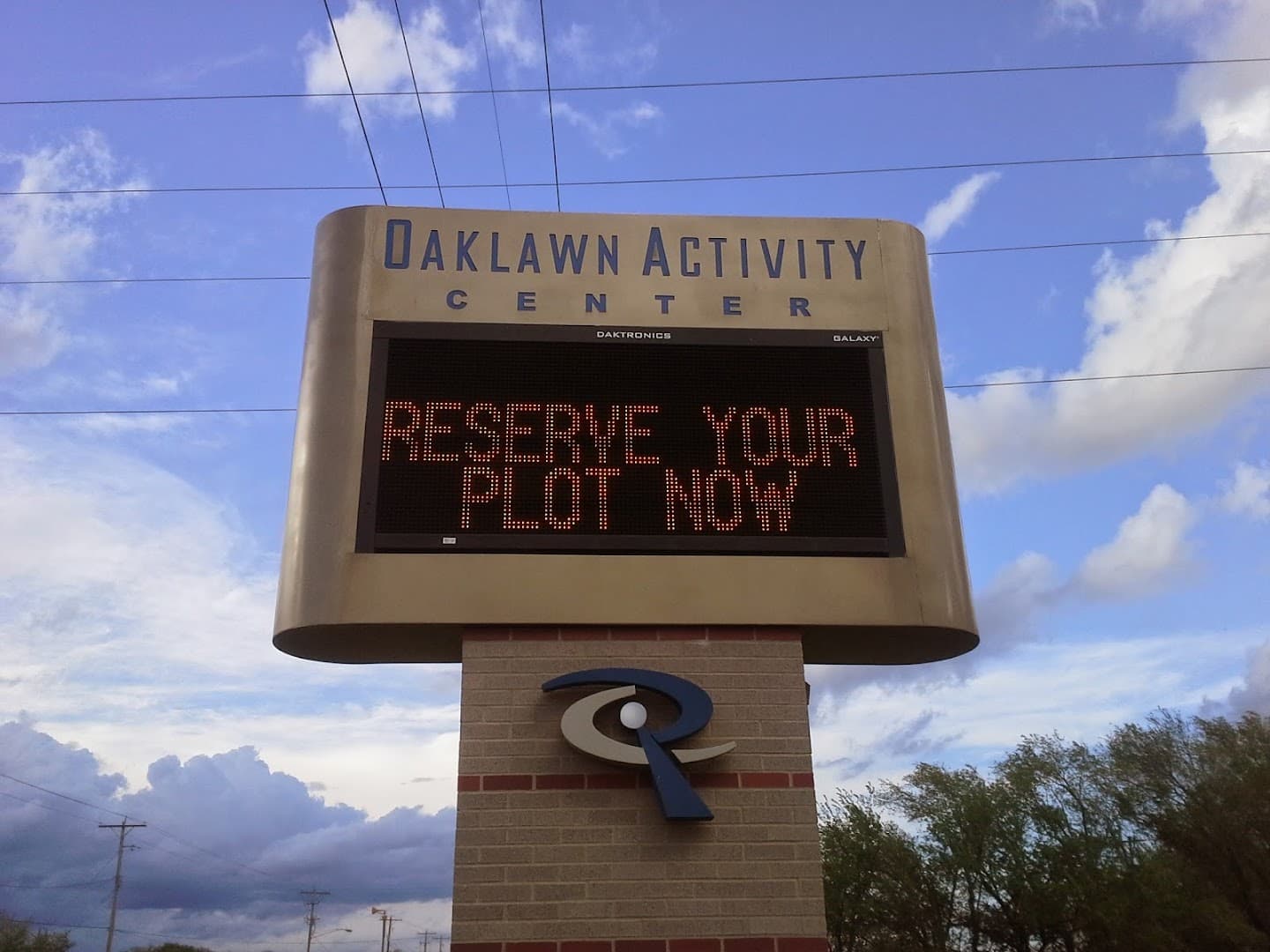 Oaklawn Activity Center pickleball courts