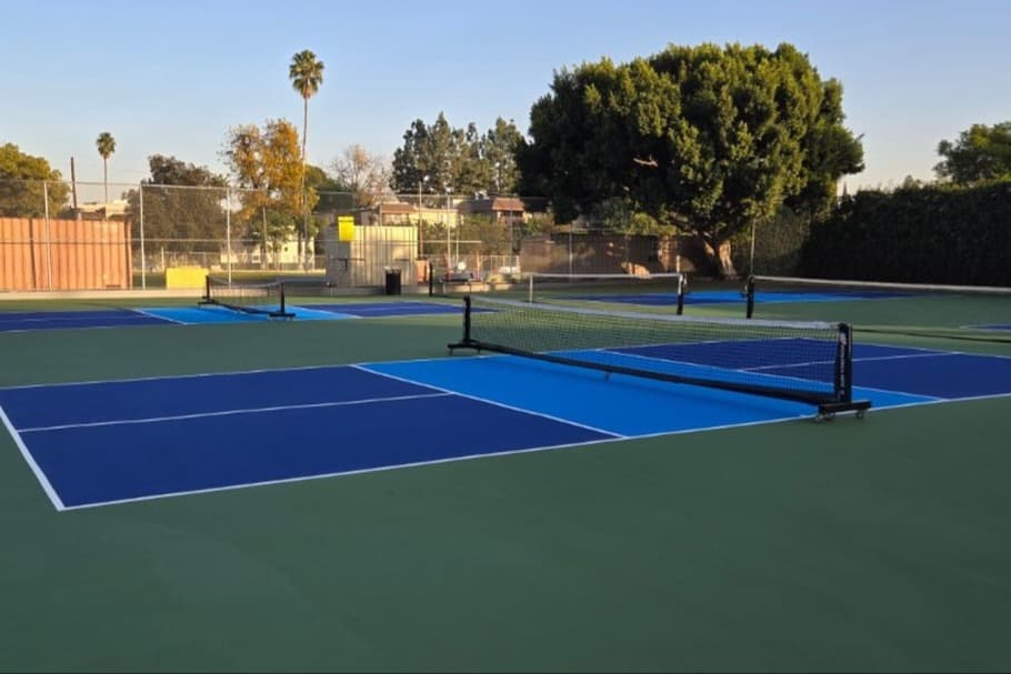 McKinley School pickleball courts
