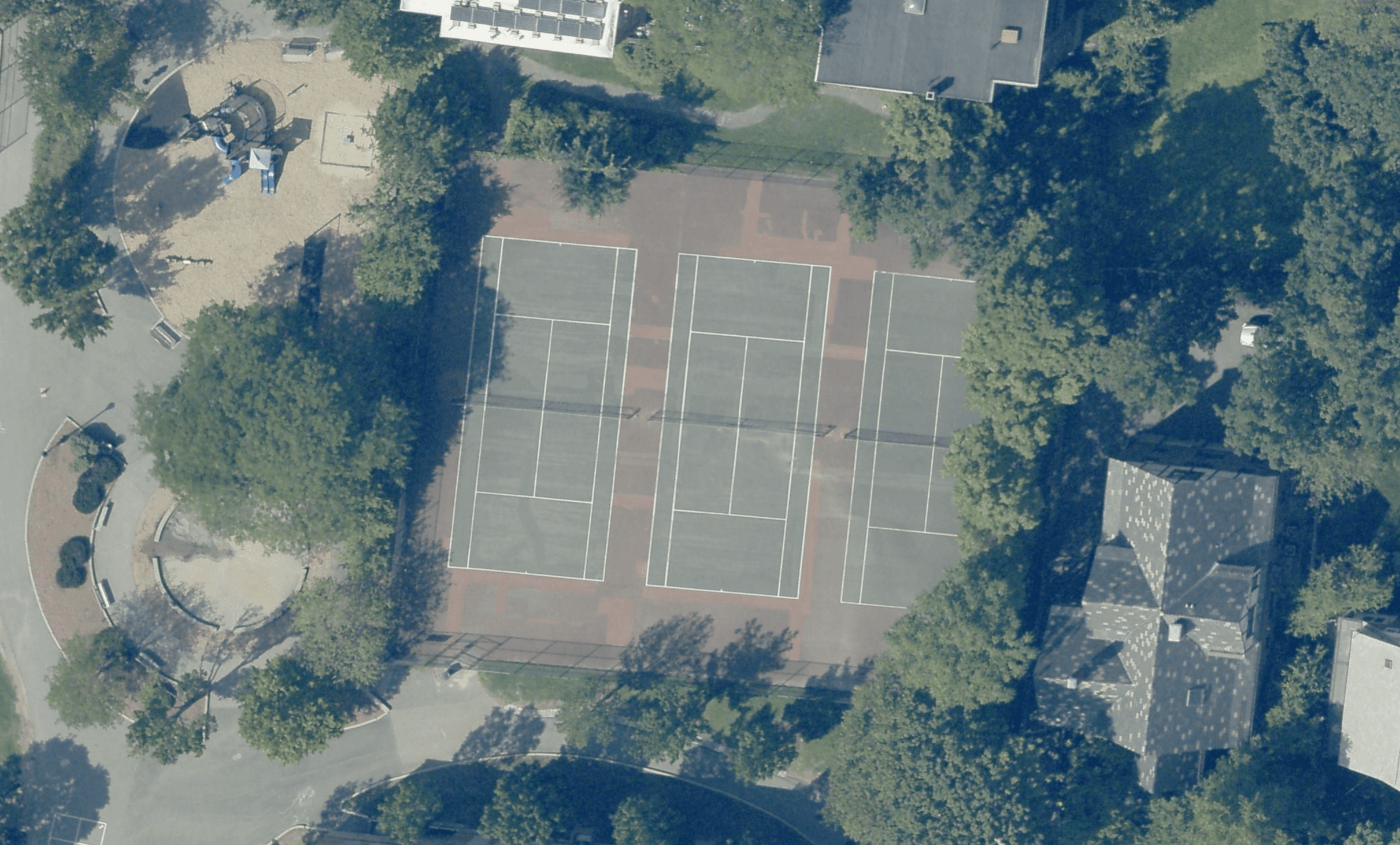 Longwood Playground pickleball courts