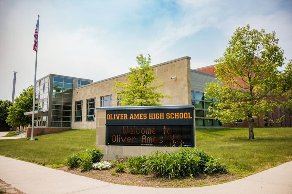 Oliver Ames High School pickleball courts