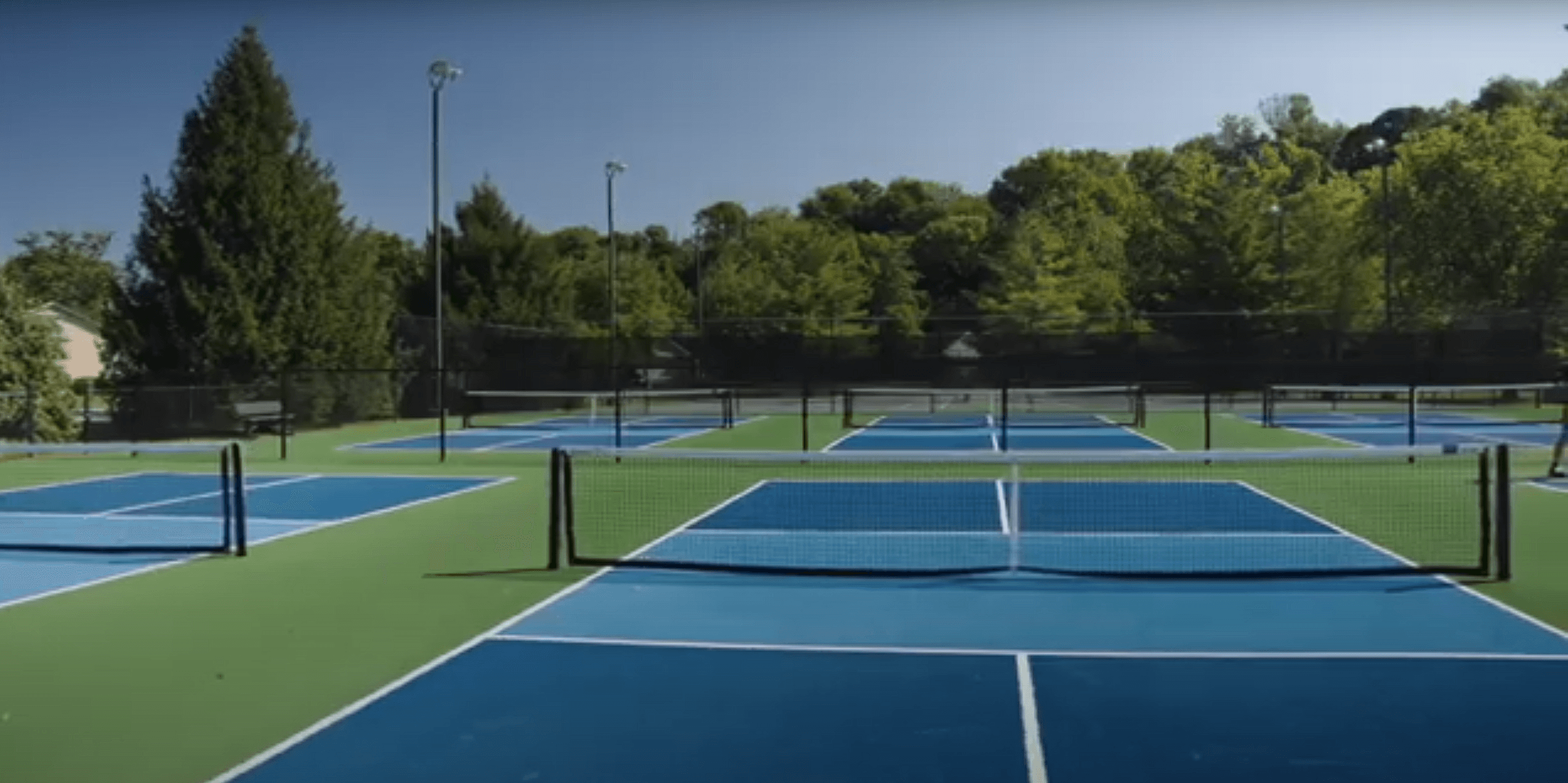 Frankfort Country Club pickleball courts