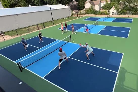 Legacy Racquet and Fitness pickleball courts