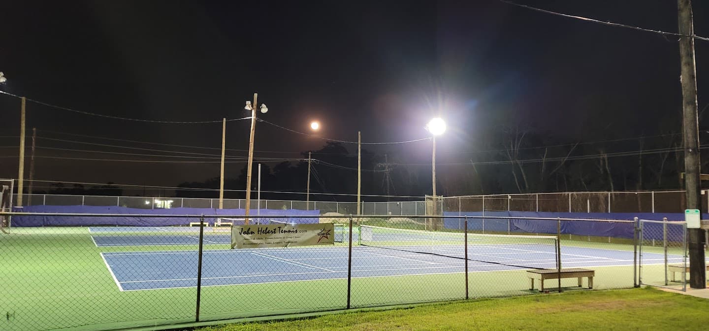 Grand Ridge Country Club pickleball courts