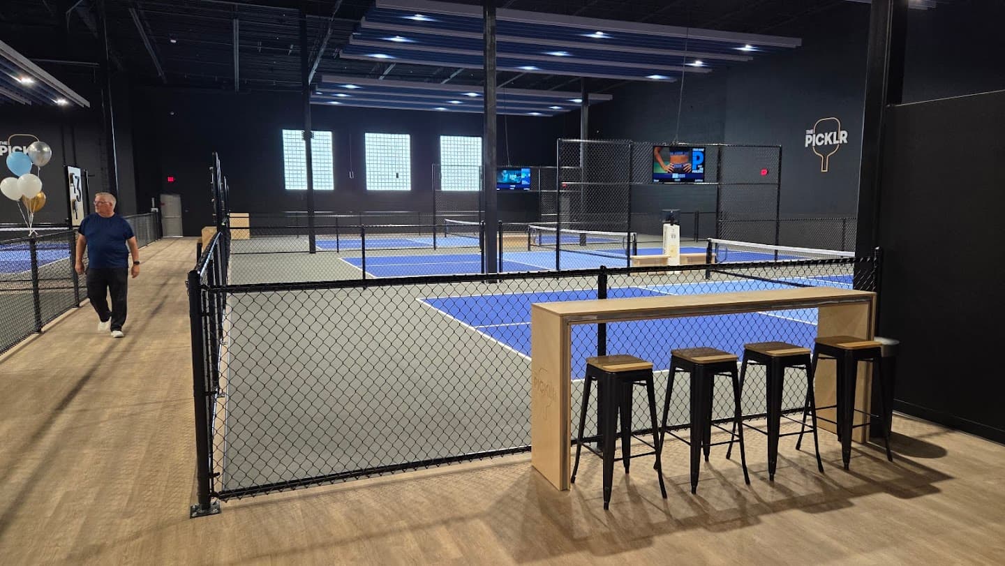 The Picklr - Federal Way pickleball courts