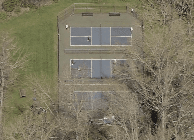 Everest Park pickleball courts